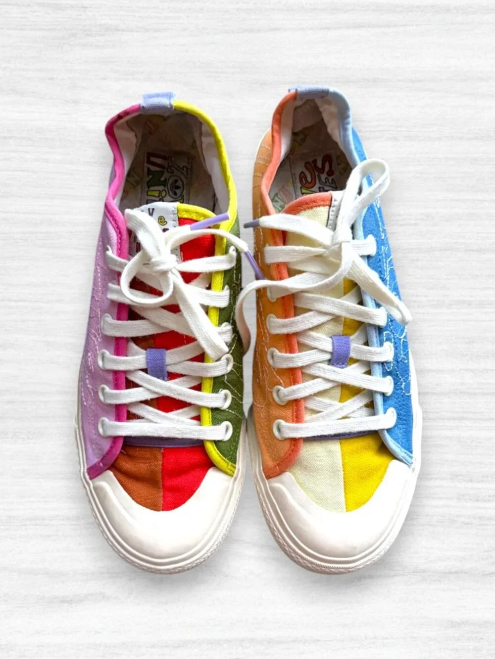 Adidas Nizza Low Pride Love Unites Rainbow Sneakers Multicolor Men’s 9 - Picture 1 of 10